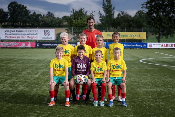 25-26_U11.jpg  